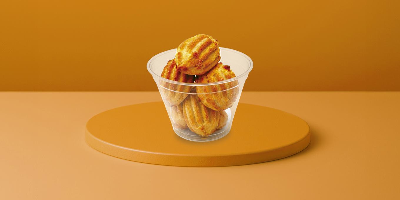 Riekstiņi ar iebiezinātā piena krēmu.